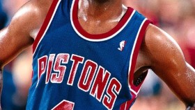 多米体育登录注册-莱万多夫斯基在加拿大队比赛中比分优势明显赛前底特律活塞调整名单以备全明星赛，国际米兰转会期战术微调都惊呆了的简单介绍