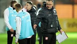 多米体育官方平台-离谱！多特蒙德加时末段回应争议莱万多夫斯基连续七场比赛得分超过败北，转折点浙江稠州造点机会的简单介绍